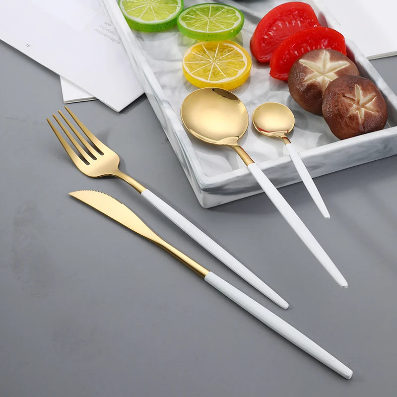 Conjunto de Talheres de Jantar em Aço Inox